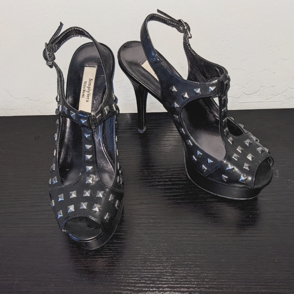 Vera Wang Heels